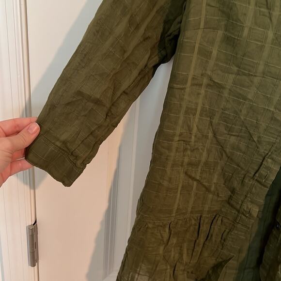 Jjill green button down size small - Picture 5 of 5